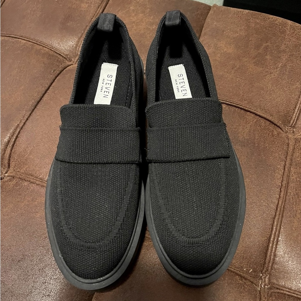 New Steve Madden knit loafers
